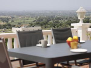 Balkón nebo terasa v ubytování EnBonaMà: alquiler de casa de vacaciones con piscina privada y bonitas vistas - ES-366-12