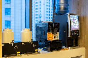 Kunming Meihao Lizhi Hotel Cuihu Park Yunnan University Hospital Branch咖啡機或泡茶用具