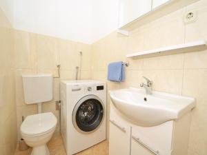 Koupelna v ubytování Apartment Vukadin