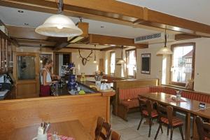 Restaurace v ubytování Landgasthof zum Hirschen