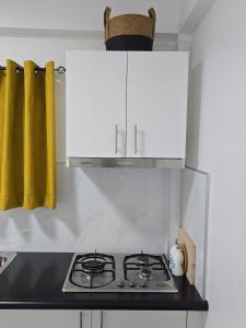 Cucina o angolo cottura di Cosy Homes in Suva - Home That Hugs You!