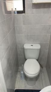 Koupelna v ubytování Ardkeen-Outhouse