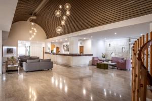 Posezení v ubytování Kissos Hotel + 37 fotografií
