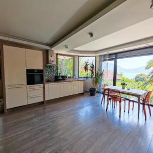 Kuchyň nebo kuchyňský kout v ubytování Meditation