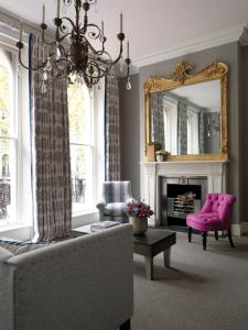 Posezení v ubytování Knightsbridge Hotel, Firmdale Hotels