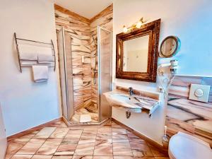 Fotografie z fotogalerie ubytování Villa am Stadtpark v destinaci Vöcklabruck + 20 fotografií