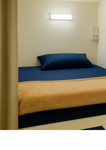 Goodwill Holidays ,Near Jumeirah Beach Residence 1客房内的一张或多张床位