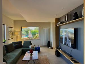 A television and/or entertainment centre at Villa Provenza