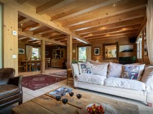 Ruang duduk di Chalet L'Ours Blanc - OVO Network