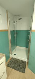 Ένα μπάνιο στο Ferienwohnung Welten