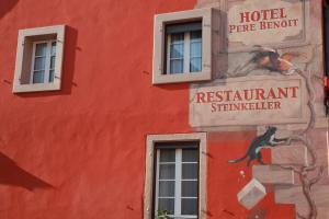 Hotel Restaurant Père Benoît tanúsítványa, márkajelzése vagy díja