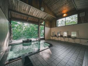 Swimming pool sa o malapit sa 温泉宿山荘わたり