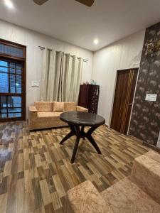 Gallery image of Om villa retreat in Faigul