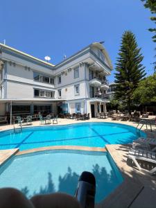 Swimmingpoolen hos eller tæt på Gözde Butik Otel Belek