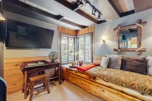 Μια τηλεόραση ή/και κέντρο ψυχαγωγίας στο Wildwood Cottage