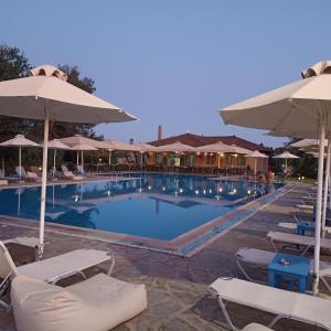 Bazén v ubytování Hotel Sias Resort nebo v jeho okolí