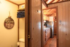 Fotografie z fotogalerie ubytování Lakeview Cedar Cabin - Striper King - 5 v destinaci Mead