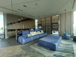 Et opholdsområde på The base condo Pattaya city center