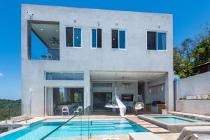 Piscina a Todo es Posible home o a prop