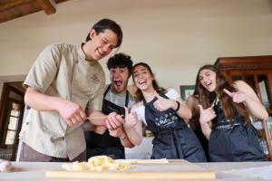 Hostia v ubytovaní Fattoria Le Pietre Vive di Montaperti