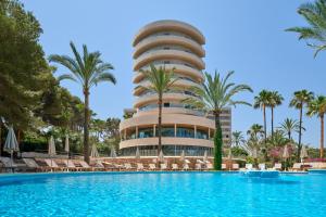 Bazén v ubytování Grupotel Cala Marsal Nature Hotel - New Reopening 2025 nebo v jeho okolí