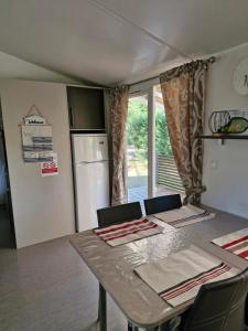 Kuchyň nebo kuchyňský kout v ubytování Mobil home Côte d'Opale