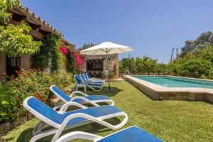 Der Swimmingpool an oder in der Nähe von Villa Can Boseta by SunVillas Mallorca