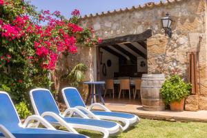 Ein Garten an der Unterkunft Villa Can Boseta by SunVillas Mallorca