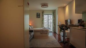 Kuchyň nebo kuchyňský kout v ubytování Ria Palace in Rio