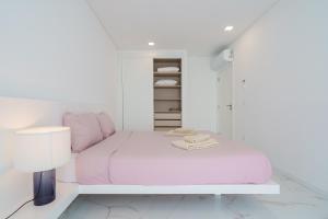 Uma cama ou camas num quarto em Villa Arkadie with private pool