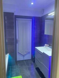 Koupelna v ubytování Chambre avec vue