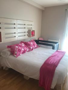 Cama o camas de una habitación en Apartamento Turístico “El Yugo”