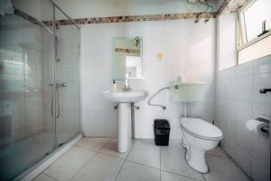 Baðherbergi á Rapture Gozo - Guesthouse