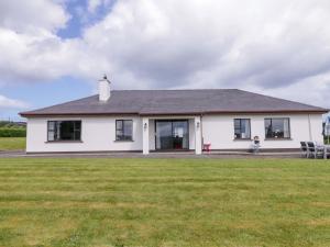 Το κτήριο όπου στεγάζεται  η παραθεριστική κατοικία