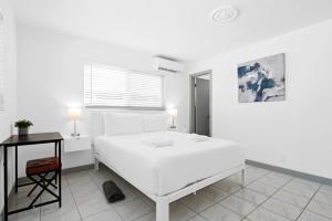 Krevet ili kreveti u jedinici u okviru objekta SeaI - Unit H with pool