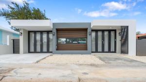 Foto sihtkohas Isabela asuva majutusasutuse Casa Catalina a Modern Family Retreat in Isabela 3BR Home with Jacuzzi galeriist