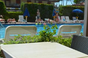 Bazén v ubytování Park Hotel Perù ***S nebo v jeho okolí