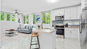 Η κουζίνα ή μικρή κουζίνα στο Casa Angelica Apt 103 steps to Sandy Beach