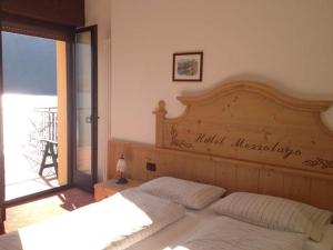 Gambar di galeri bagi Albergo Mezzolago di Mezzolago