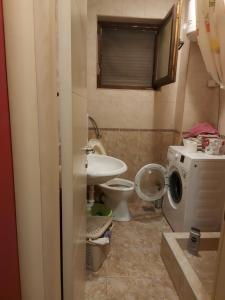 Ένα μπάνιο στο Hello Africa apartment