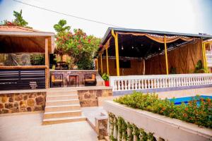 Το κτήριο όπου στεγάζεται  το bed & breakfast