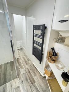 Kuchyňa alebo kuchynka v ubytovaní Superbe Logement Vue Cathédrale