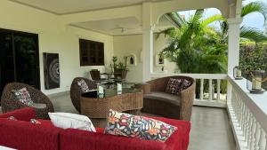 Posezení v ubytování Villa Baan Lisa, Hua Hin, 2BR,2BA, near Soi 94, beach, restaurants & Shopping + 33 fotografií