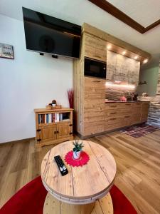 Telewizja i/lub zestaw kina domowego w obiekcie Home, sweet home
