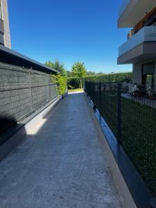 Φωτογραφία από το άλμπουμ του Lunder Lux Apartment σε Lundër