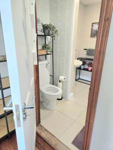 Ванная комната в Abbey Lodge 4 bedroom Apartment