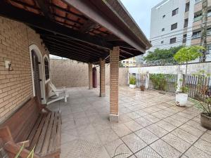 Rõdu või terrass majutusasutuses Casa Itagua proximo a praia