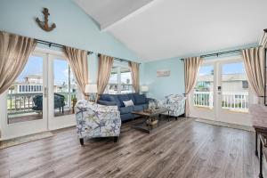 Χώρος καθιστικού στο Bearfoot Bungalow