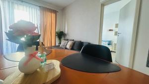 Zdjęcie z galerii obiektu Apartament Słoneczny 10 w mieście Opole