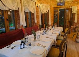 Restaurace v ubytování Tékada Hotel & Restaurant